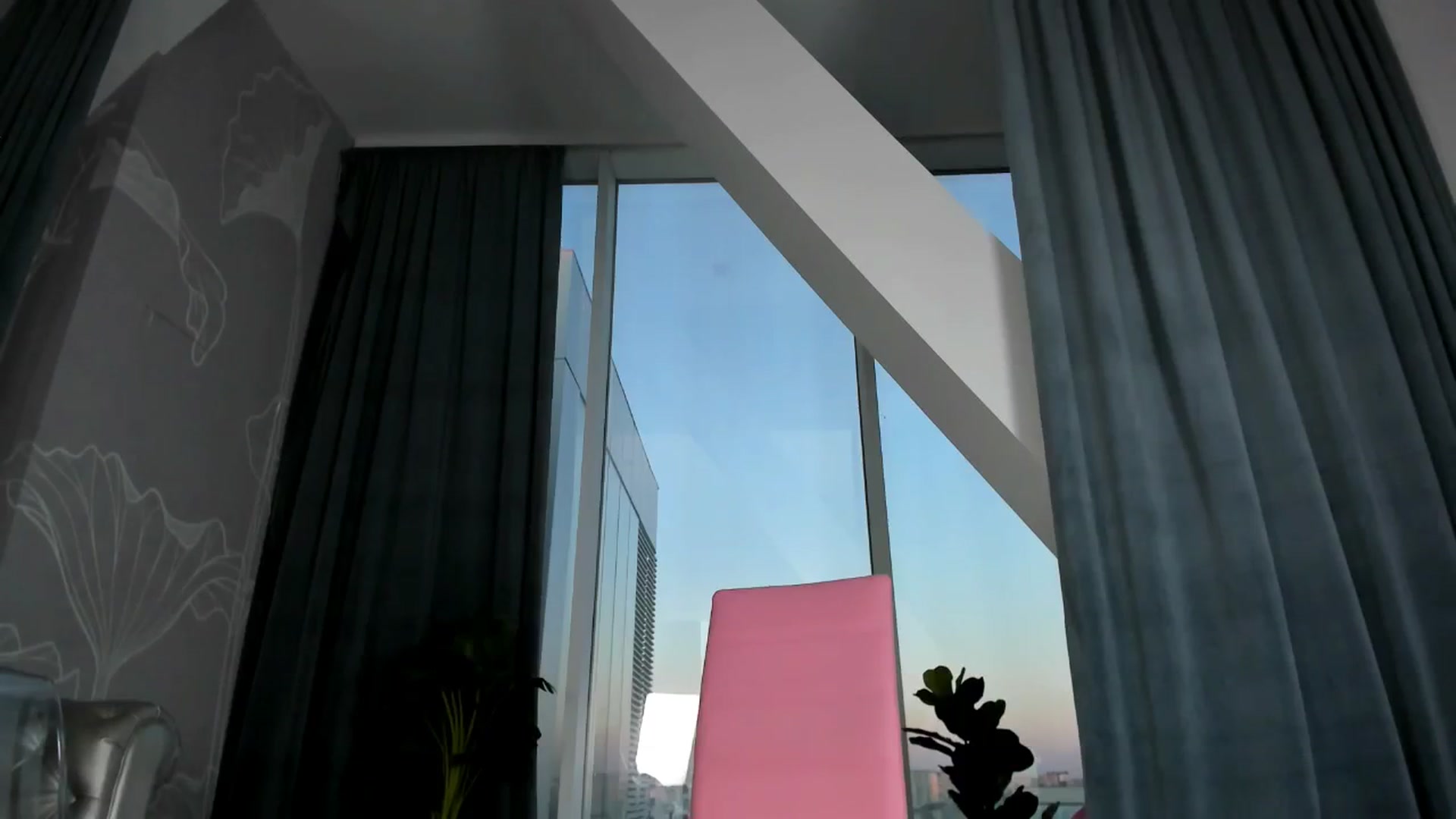 Gallery image thumbnail from AudreyRyen's myfreecams stream on, 11/04/2024, 16:29 image 14 of 20