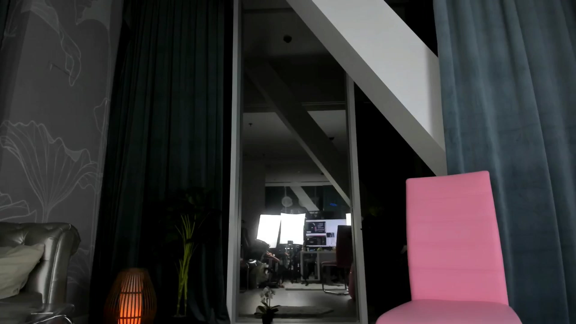 Gallery image thumbnail from AudreyRyen's myfreecams stream on, 11/05/2024, 18:37 image 18 of 20