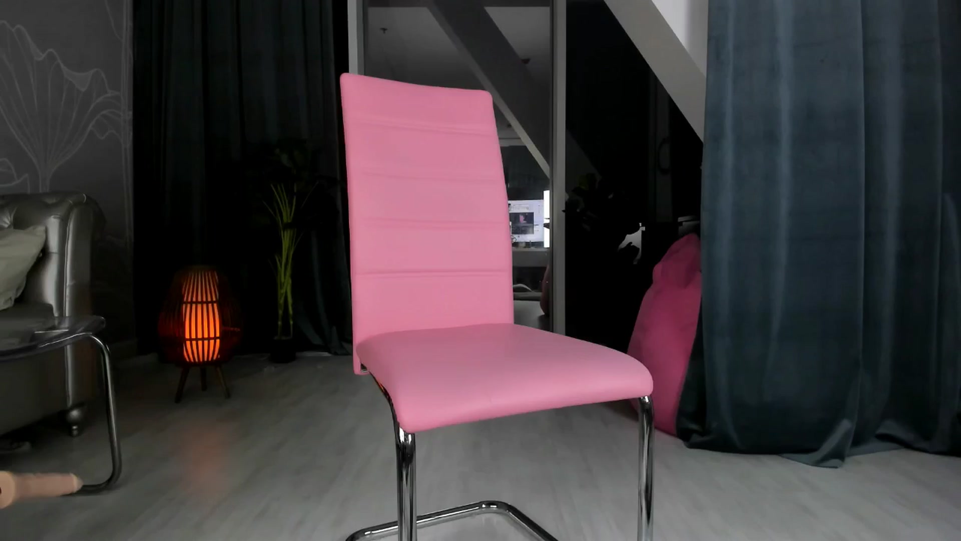 Gallery image thumbnail from AudreyRyen's myfreecams stream on, 11/05/2024, 18:37 image 8 of 20