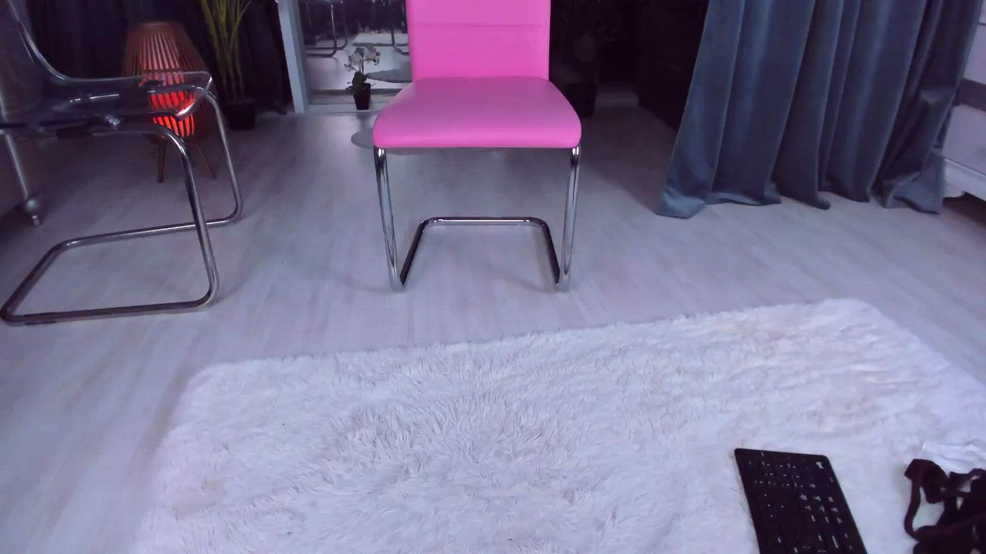 Gallery image thumbnail from AudreyRyen's myfreecams stream on, 11/27/2024, 19:11 image 18 of 20