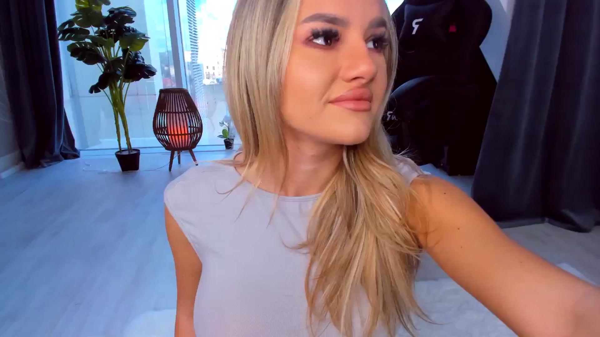 Gallery image thumbnail from AudreyRyen's myfreecams stream on, 01/11/2025, 12:17 image 15 of 20