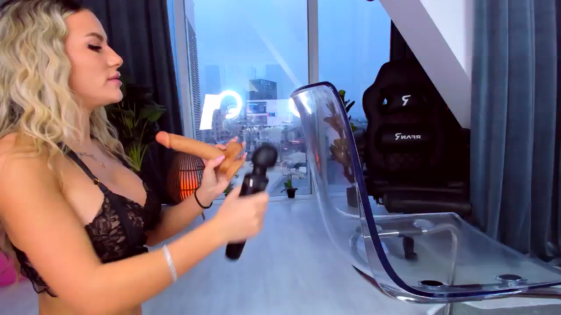 Gallery image thumbnail from AudreyRyen's myfreecams stream on, 01/31/2025, 15:16 image 7 of 20