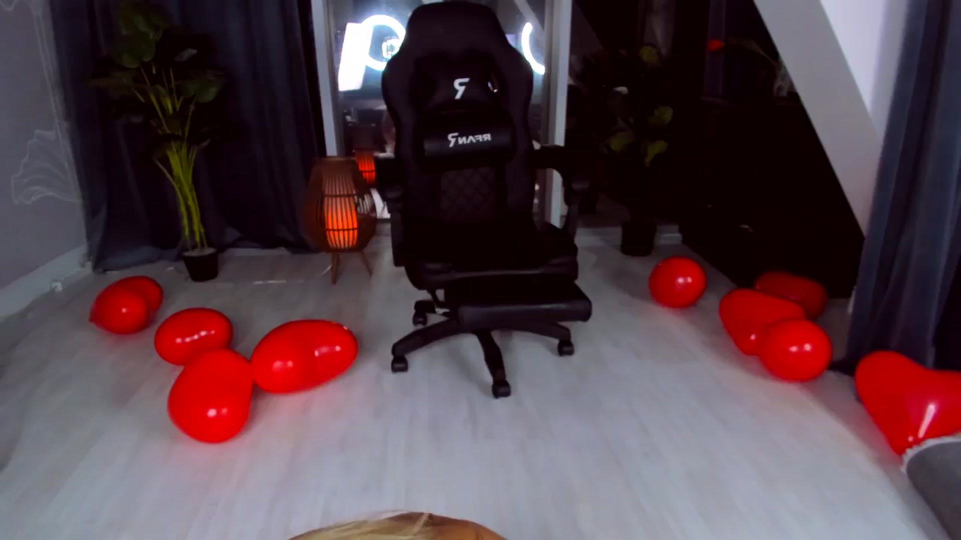 Gallery image thumbnail from AudreyRyen's myfreecams stream on, 02/15/2025, 18:55 image 14 of 20