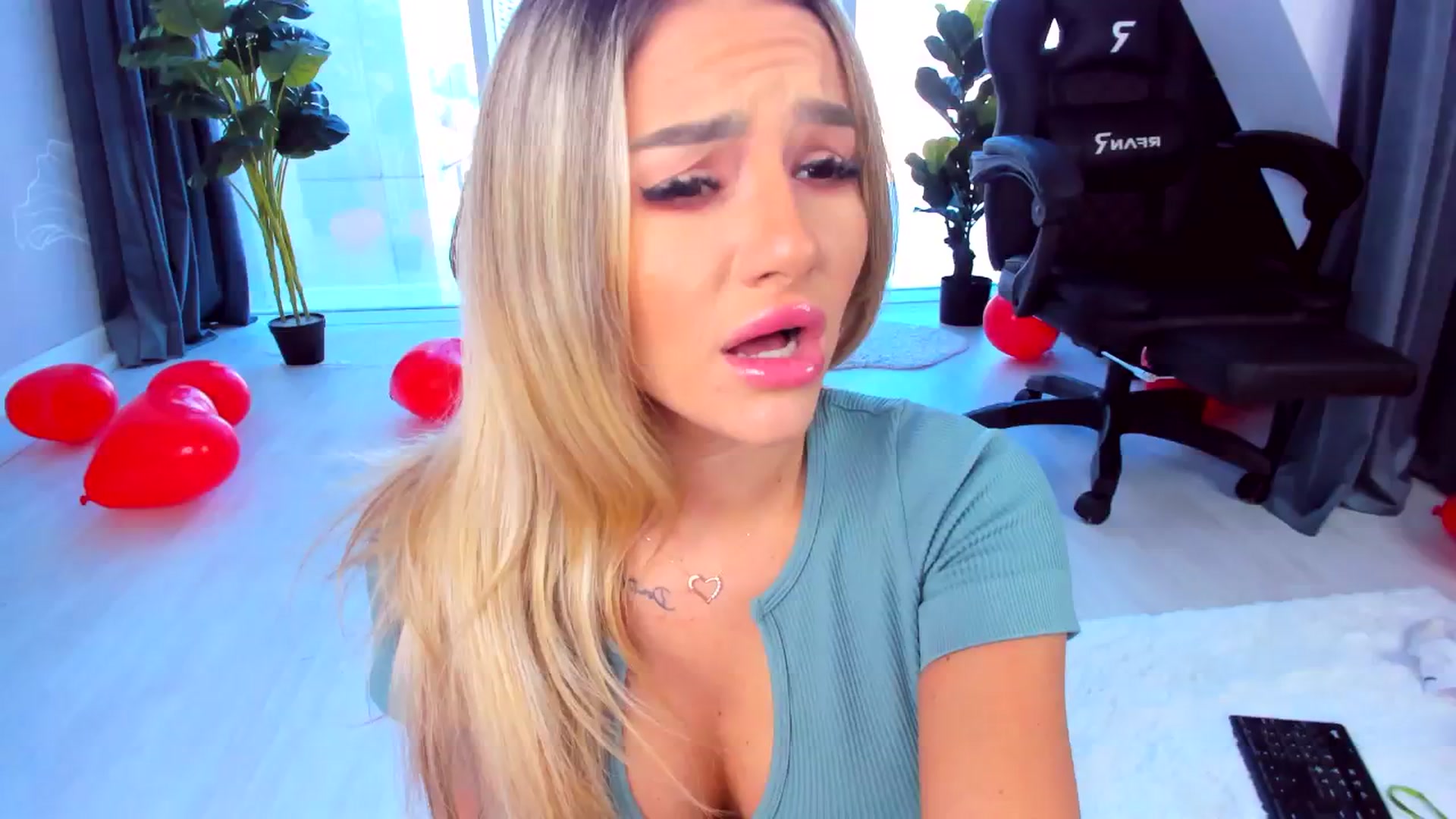 Gallery image thumbnail from AudreyRyen's myfreecams stream on, 02/19/2025, 13:08 image 17 of 20