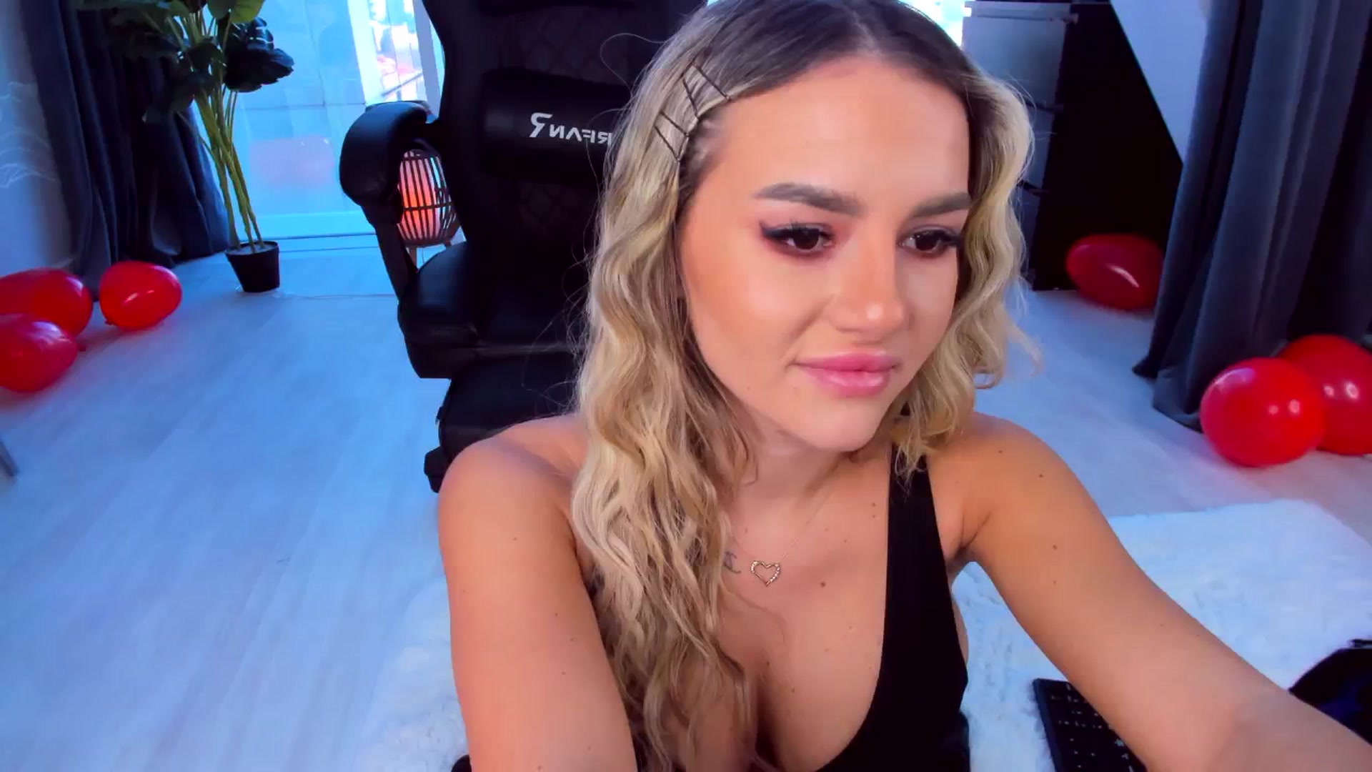 Gallery image thumbnail from AudreyRyen's myfreecams stream on, 02/24/2025, 13:54 image 18 of 20
