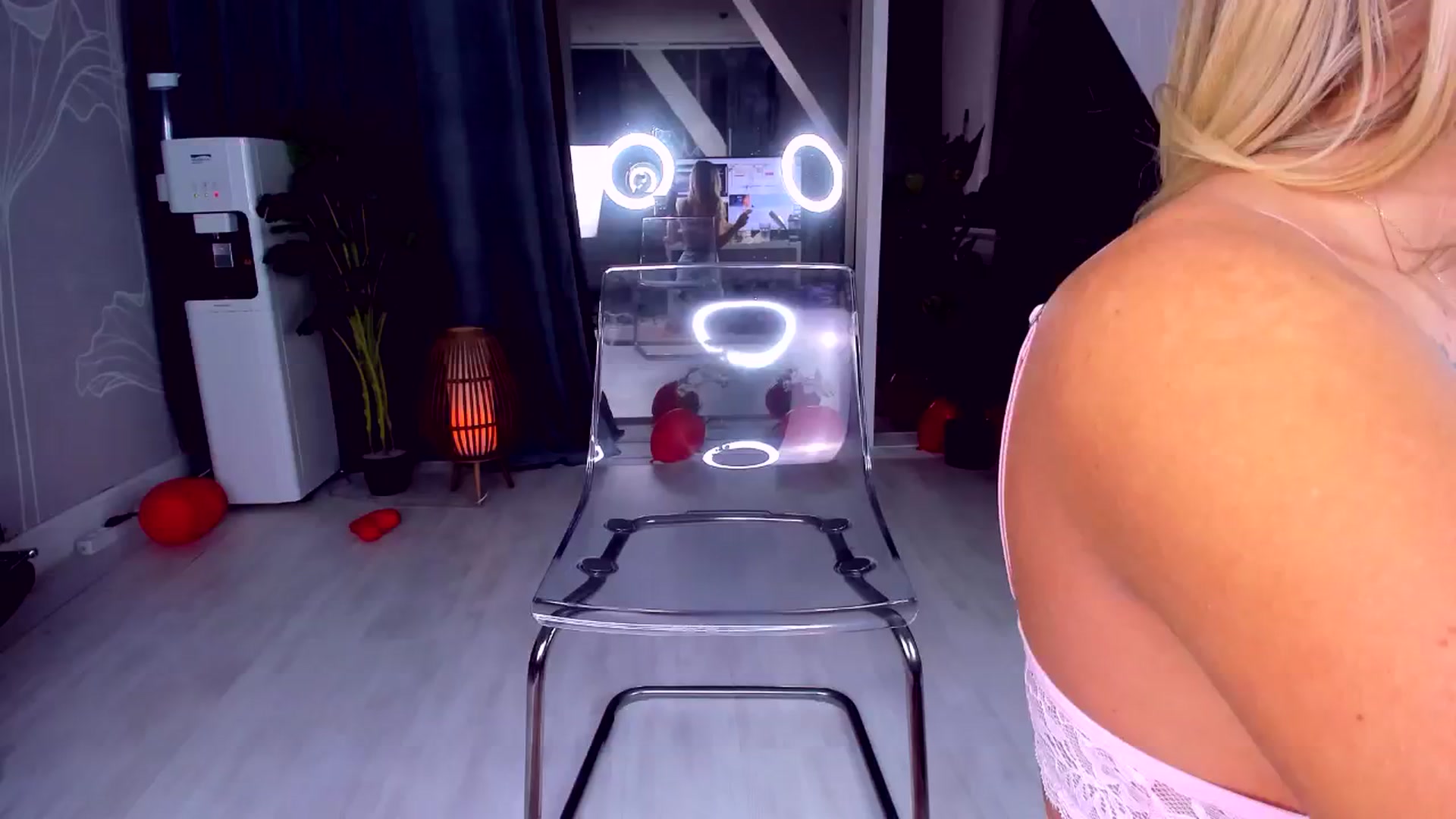 Gallery image thumbnail from AudreyRyen's myfreecams stream on, 03/23/2025, 17:20 image 7 of 20