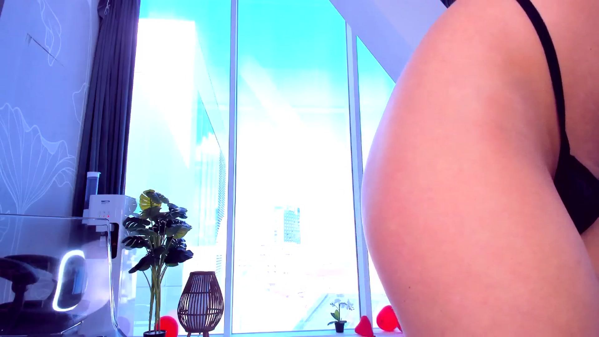 Gallery image thumbnail from AudreyRyen's myfreecams stream on, 04/12/2025, 18:02 image 3 of 20