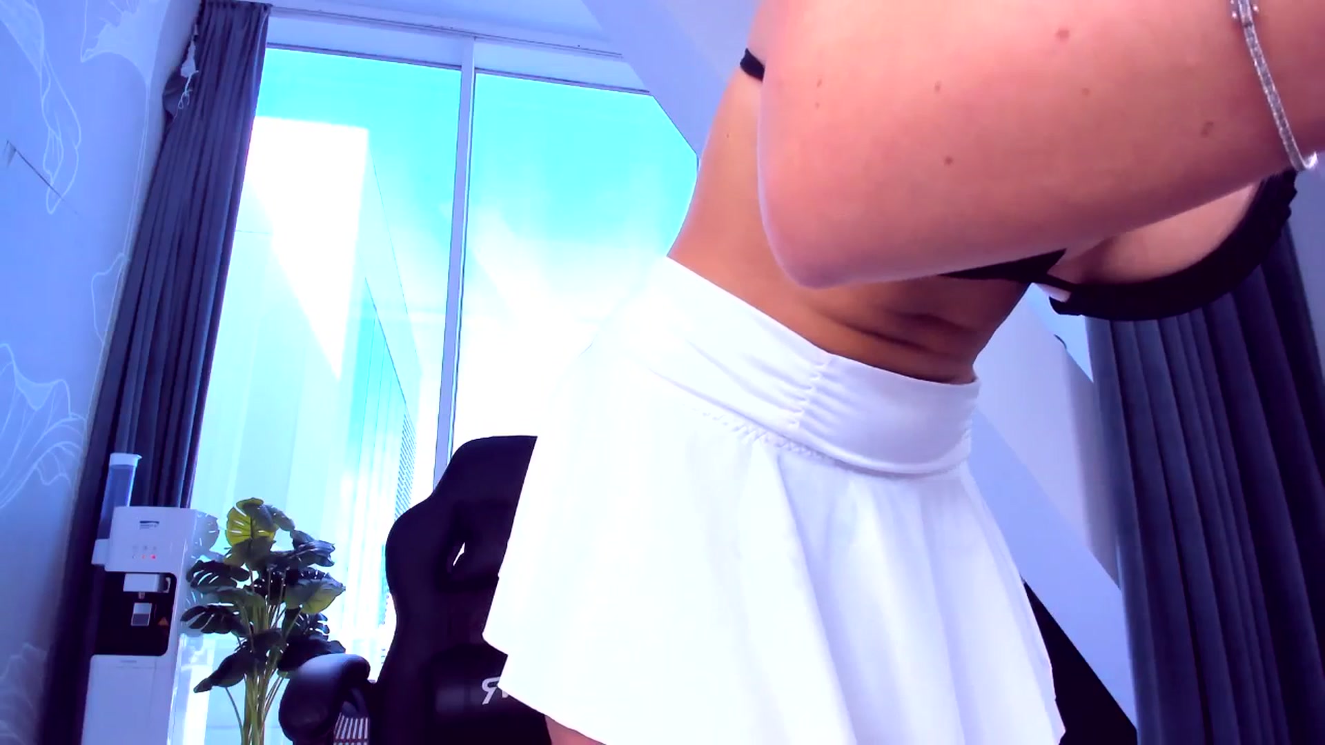 Gallery image thumbnail from AudreyRyen's myfreecams stream on, 04/17/2025, 13:41 image 8 of 20