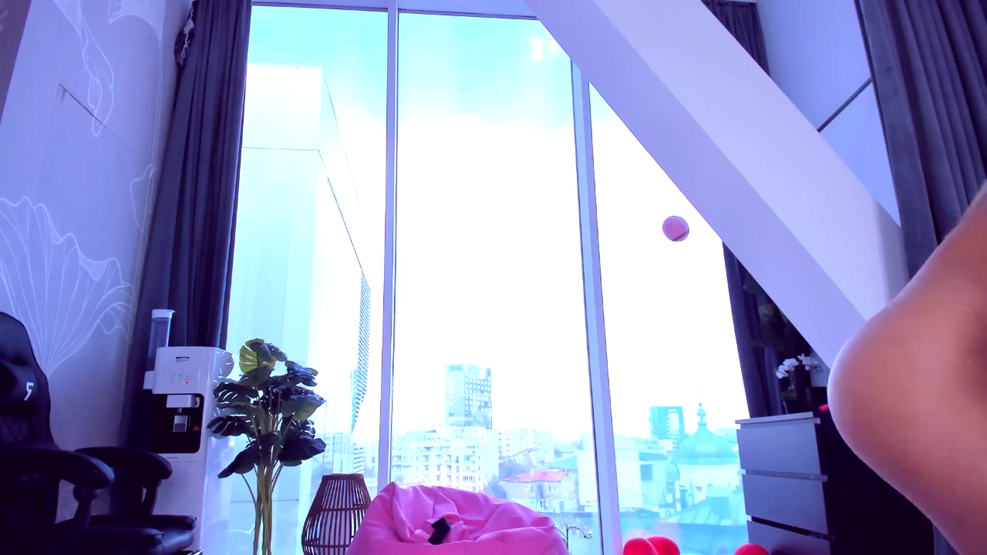 Gallery image thumbnail from AudreyRyen's myfreecams stream on, 04/25/2025, 14:45 image 19 of 20