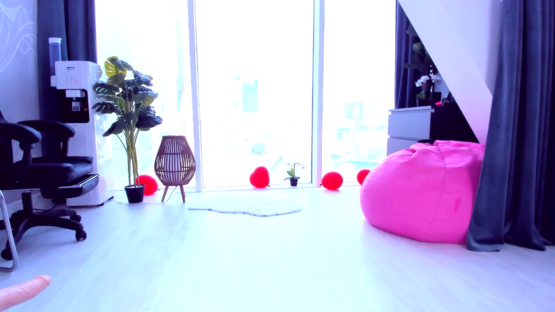 Gallery image thumbnail from AudreyRyen's myfreecams stream on, 04/26/2025, 13:57 image 16 of 20