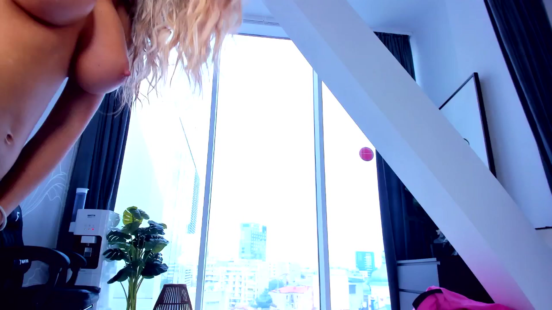 Gallery image thumbnail from AudreyRyen's myfreecams stream on, 05/06/2025, 13:21 image 15 of 20