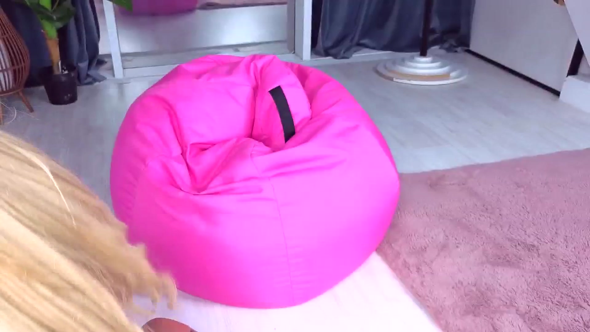 Gallery image thumbnail from AudreyRyen's myfreecams stream on, 11/06/2025, 16:58 image 12 of 20