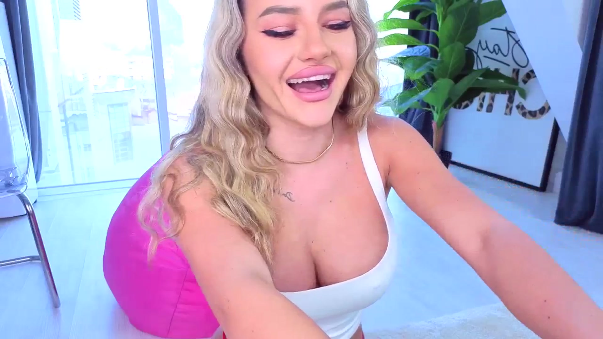 Gallery image thumbnail from AudreyRyen's myfreecams stream on, 01/15/2026, 13:53 image 5 of 20