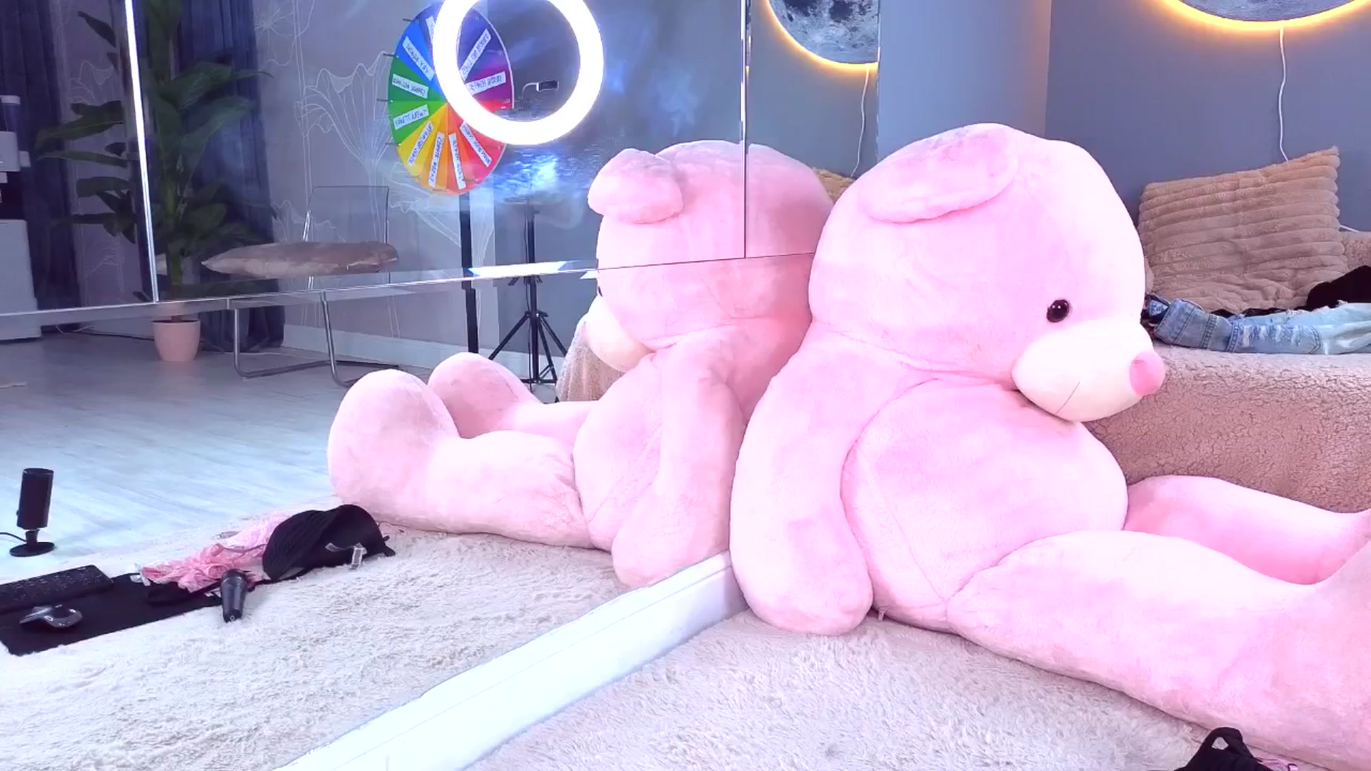 Gallery image thumbnail from AudreyRyen's myfreecams stream on, 03/30/2026, 16:47 image 13 of 20
