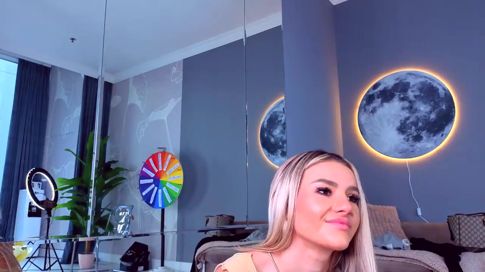 Gallery image thumbnail from AudreyRyen's myfreecams stream on, 05/22/2026, 16:47 image 19 of 20