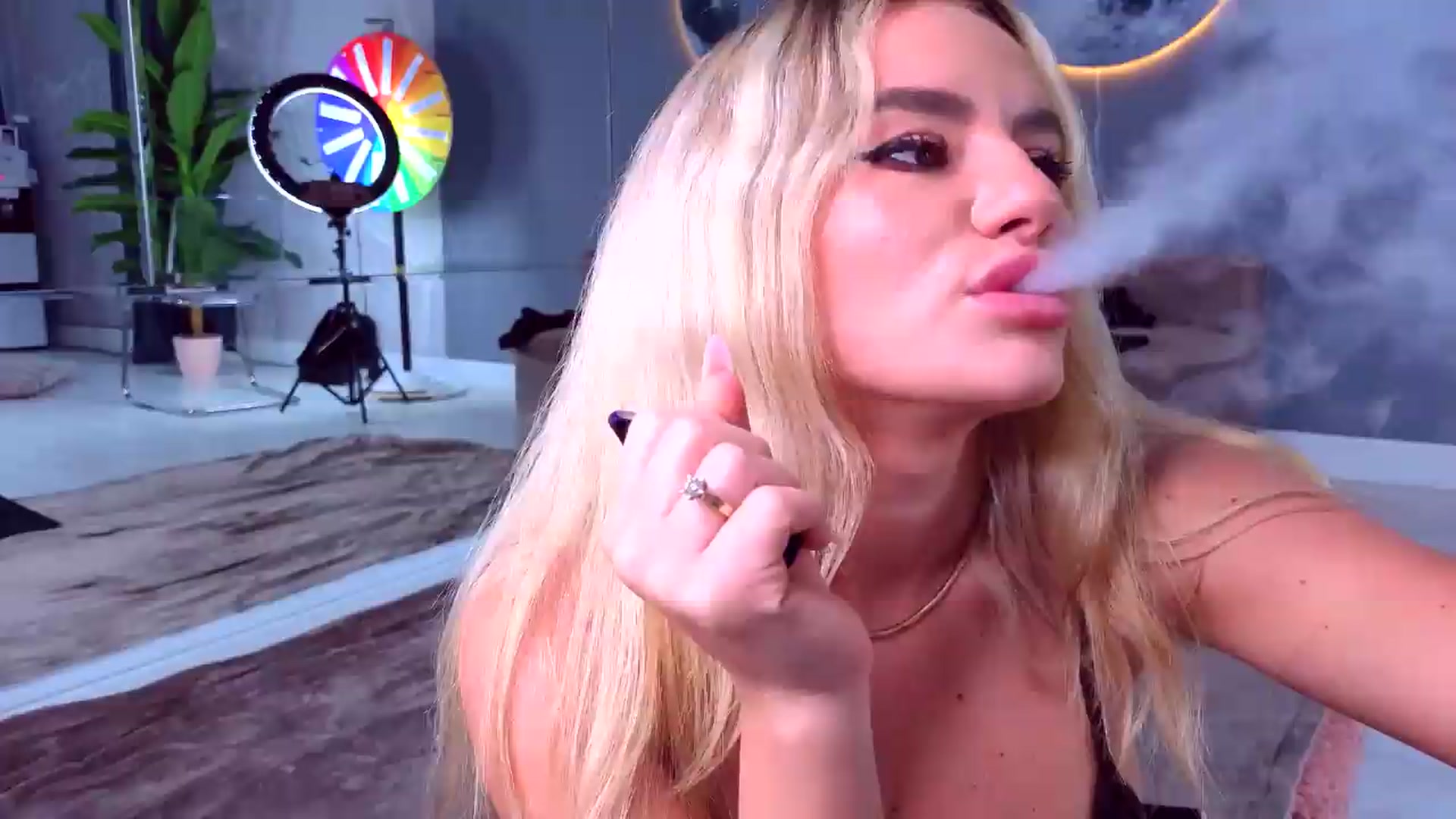 Gallery image thumbnail from AudreyRyen's myfreecams stream on, 06/10/2026, 15:59 image 20 of 20