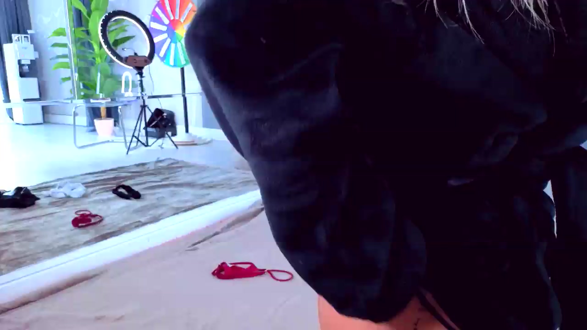 Gallery image thumbnail from AudreyRyen's myfreecams stream on, 06/25/2026, 15:17 image 19 of 20