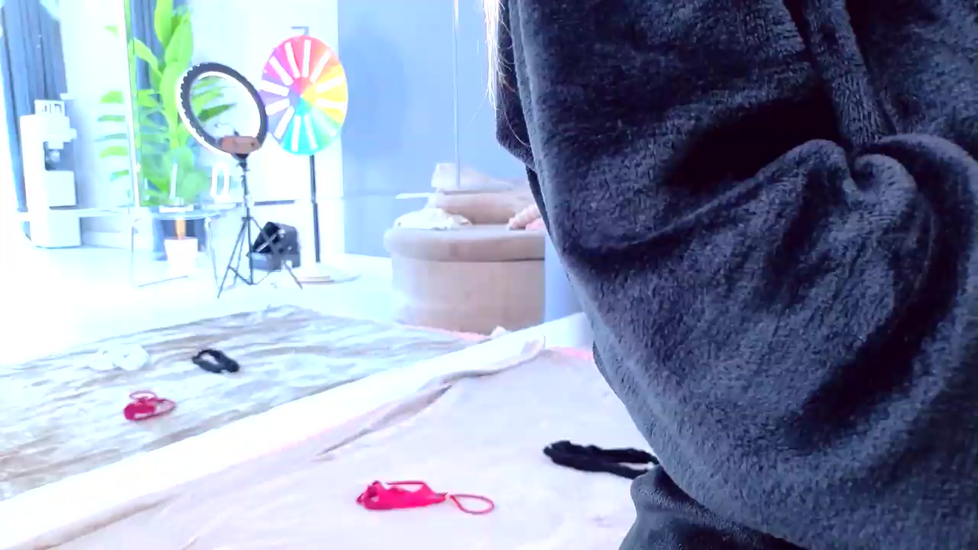 Gallery image thumbnail from AudreyRyen's myfreecams stream on, 06/25/2026, 15:17 image 15 of 20
