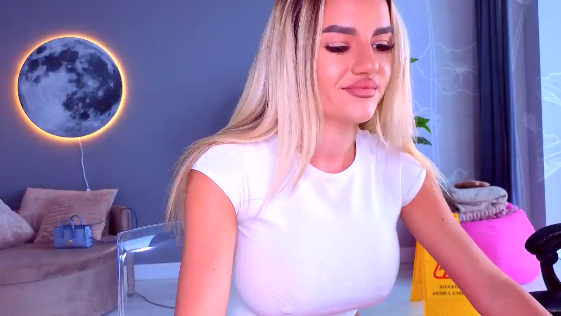 Gallery image thumbnail from AudreyRyen's myfreecams stream on, 09/22/2026, 13:20 image 12 of 20
