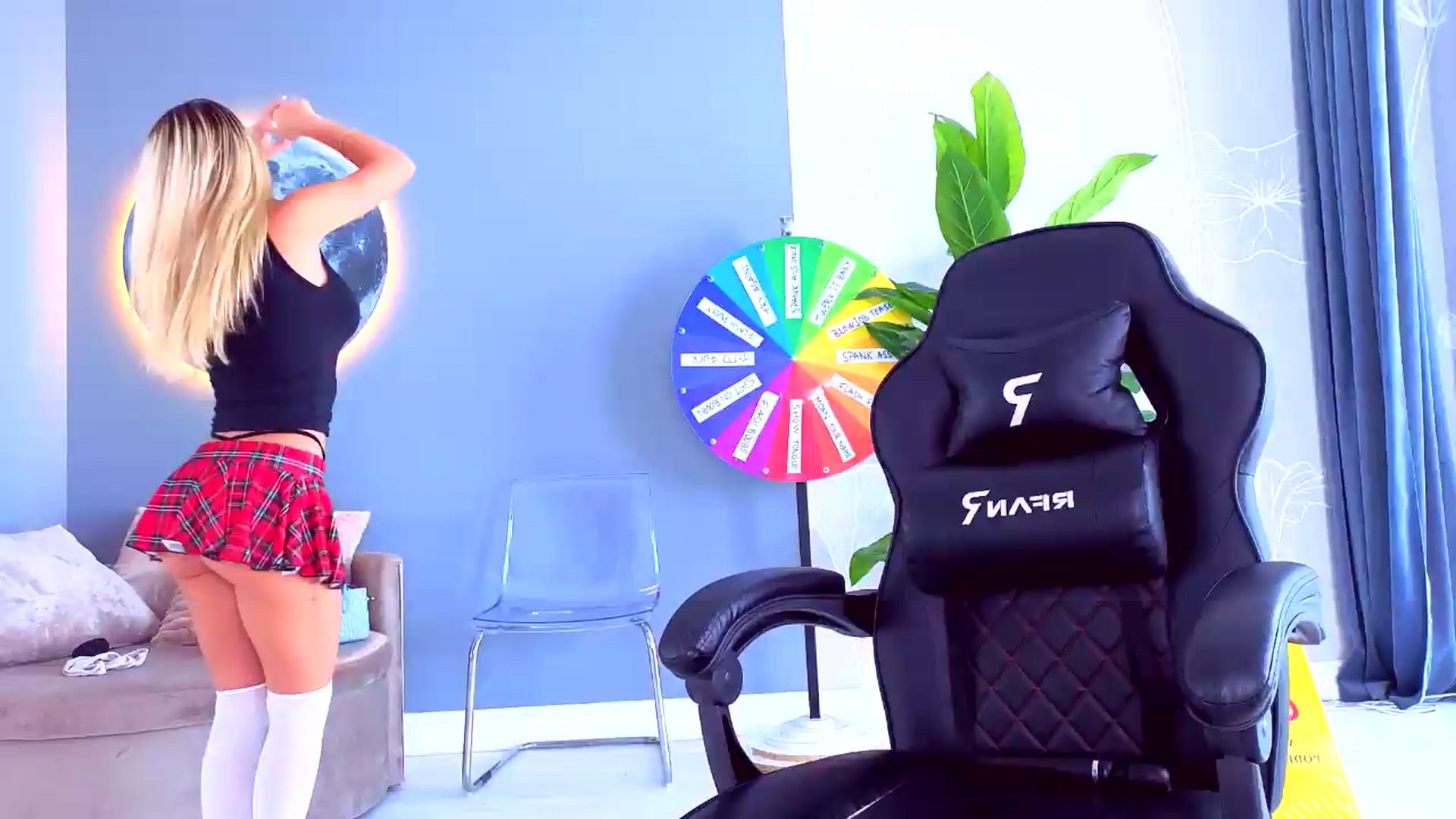 Gallery image thumbnail from AudreyRyen's myfreecams stream on, 09/23/2026, 15:52 image 1 of 20