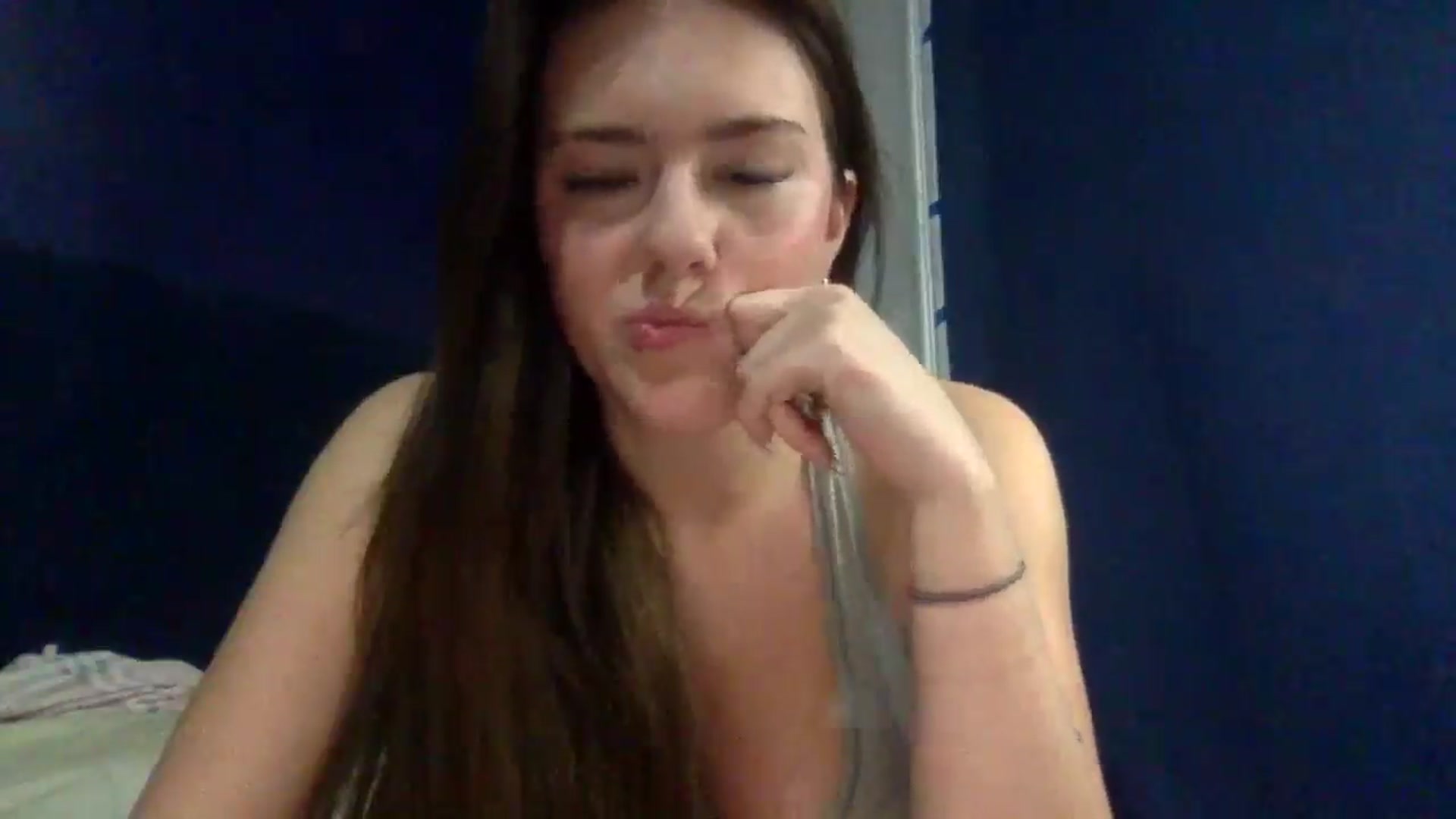 Gallery image thumbnail from Audreylane07's myfreecams stream on, 11/17/2025, 22:43 image 15 of 20