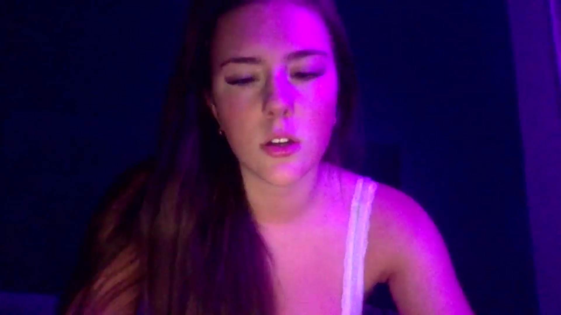 Gallery image thumbnail from Audreylane07's myfreecams stream on, 11/18/2025, 23:12 image 5 of 20