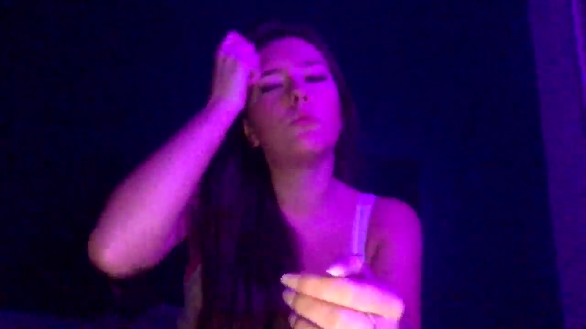 Gallery image thumbnail from Audreylane07's myfreecams stream on, 11/18/2025, 23:12 image 6 of 20