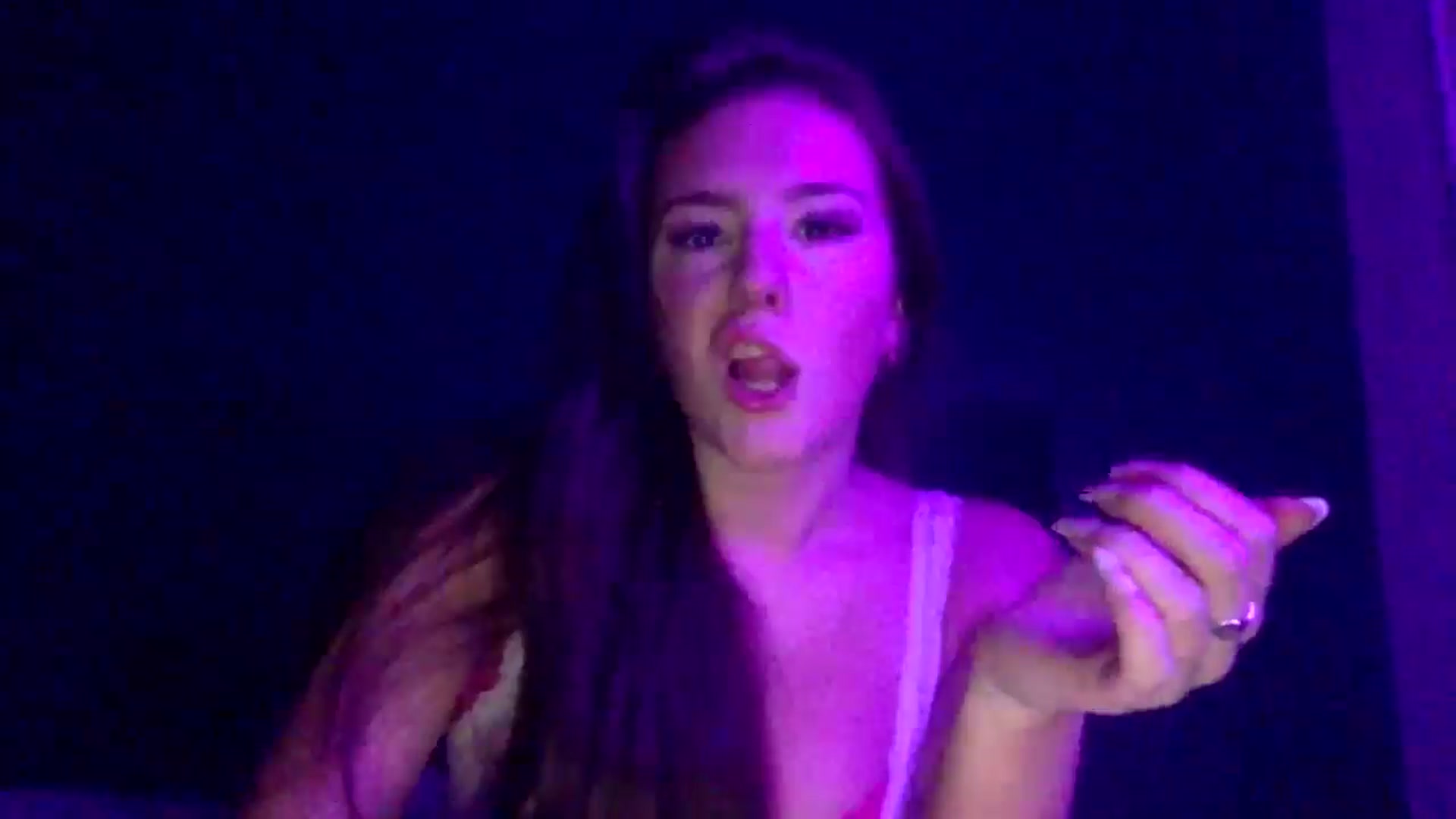 Gallery image thumbnail from Audreylane07's myfreecams stream on, 11/18/2025, 23:12 image 3 of 20
