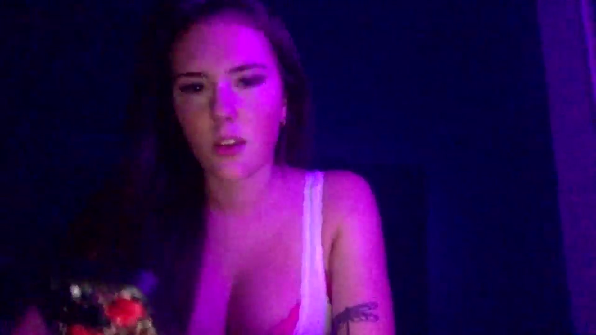 Gallery image thumbnail from Audreylane07's myfreecams stream on, 11/18/2025, 23:12 image 7 of 20