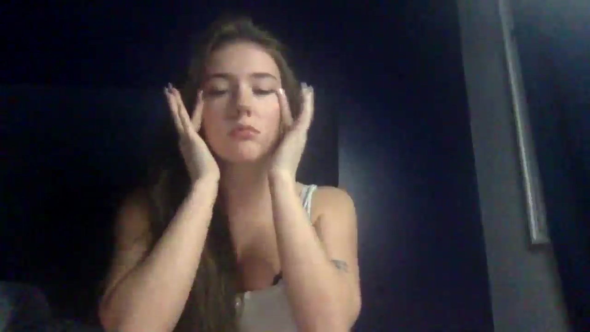 Gallery image thumbnail from Audreylane07's myfreecams stream on, 11/20/2025, 03:34 image 8 of 20