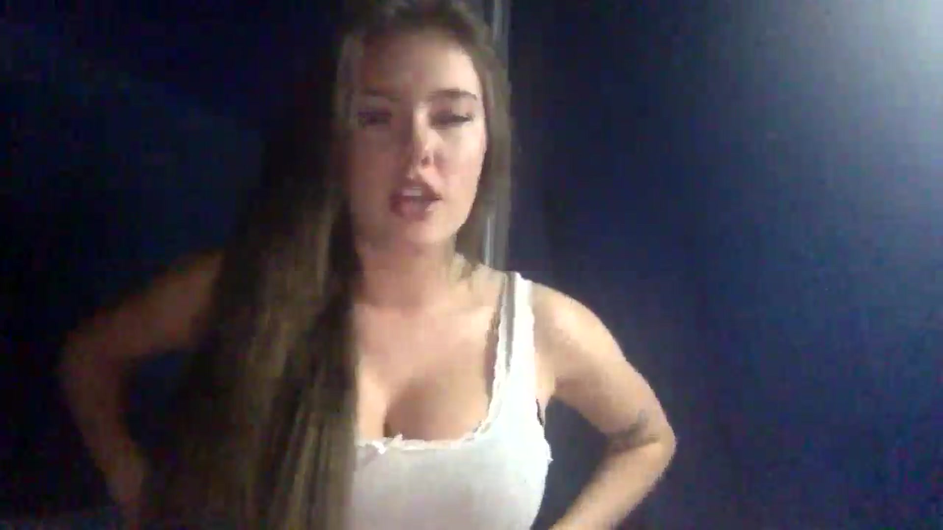 Gallery image thumbnail from Audreylane07's myfreecams stream on, 11/20/2025, 04:05 image 6 of 20