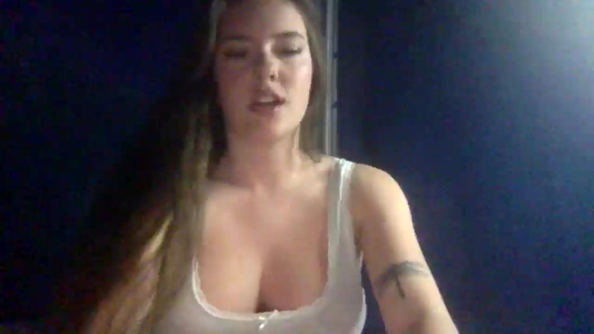 Gallery image thumbnail from Audreylane07's myfreecams stream on, 11/20/2025, 04:28 image 19 of 20