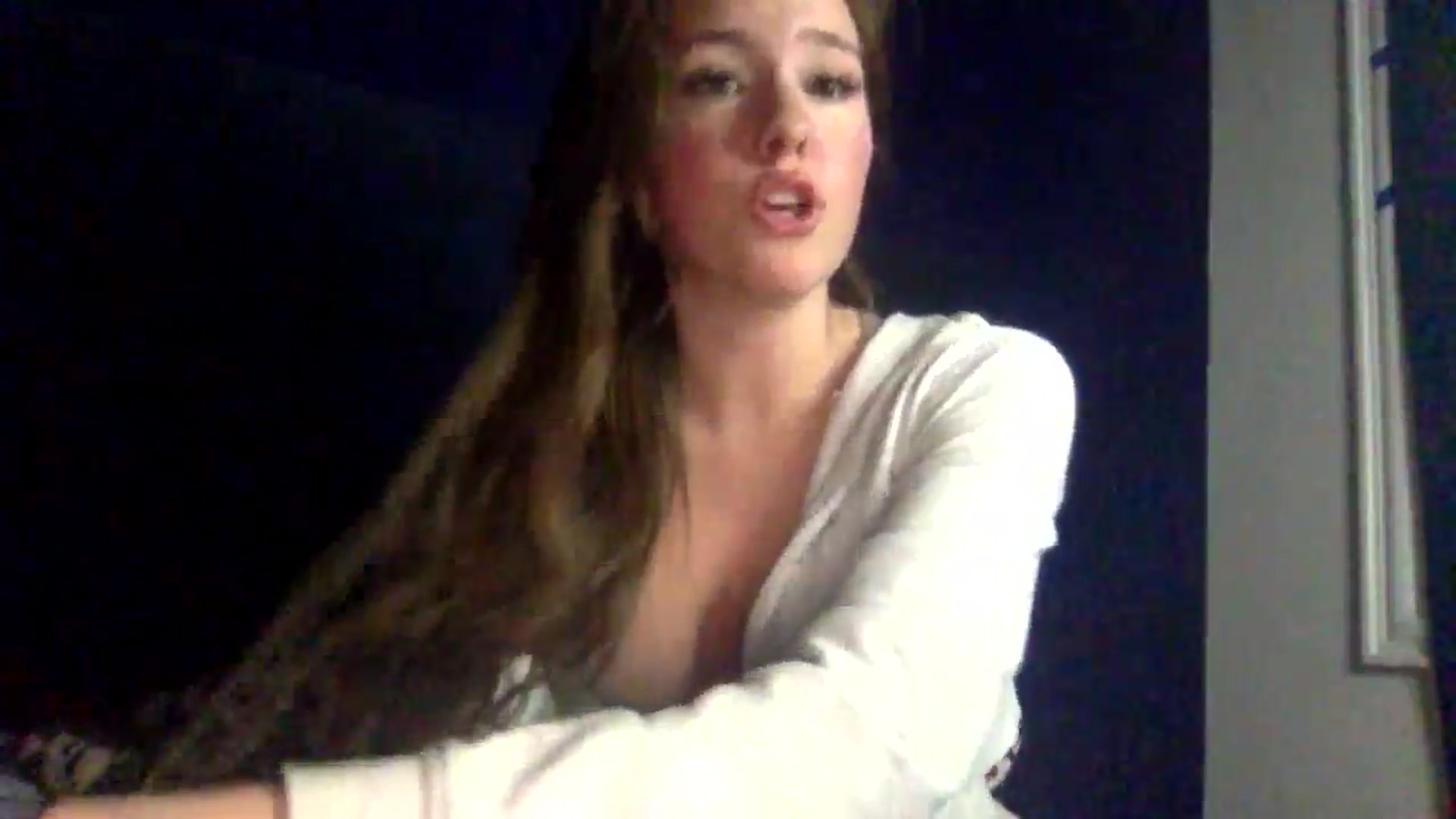 Gallery image thumbnail from Audreylane07's myfreecams stream on, 11/28/2025, 02:16 image 10 of 20