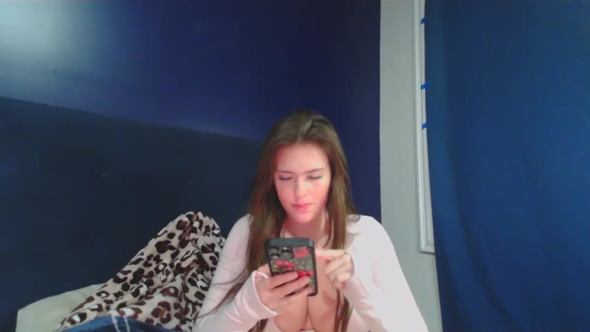 Gallery image thumbnail from Audreylane07's myfreecams stream on, 11/30/2025, 22:43 image 13 of 20