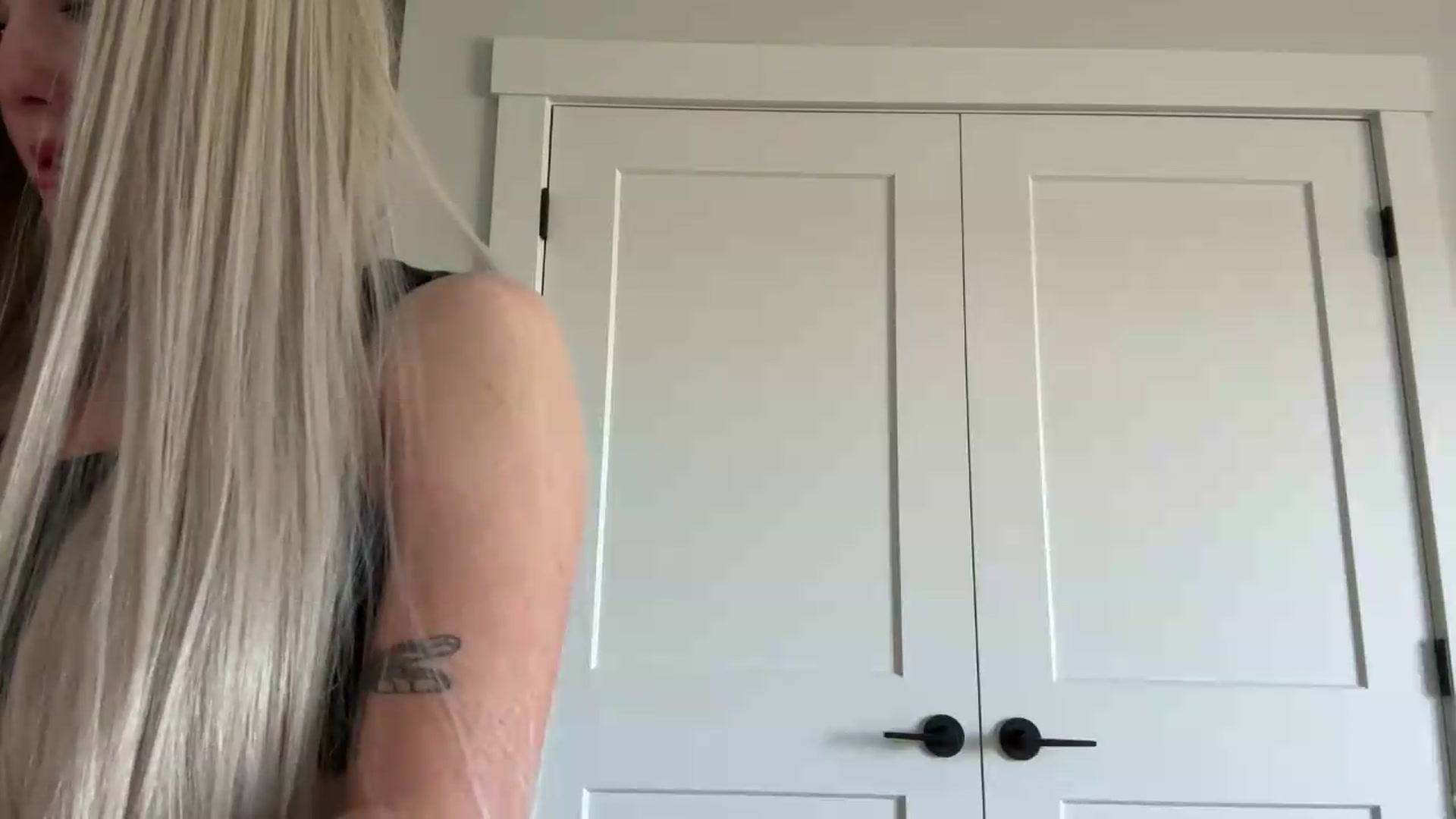 Gallery image thumbnail from Audreylane07's myfreecams stream on, 06/04/2026, 12:09 image 18 of 20