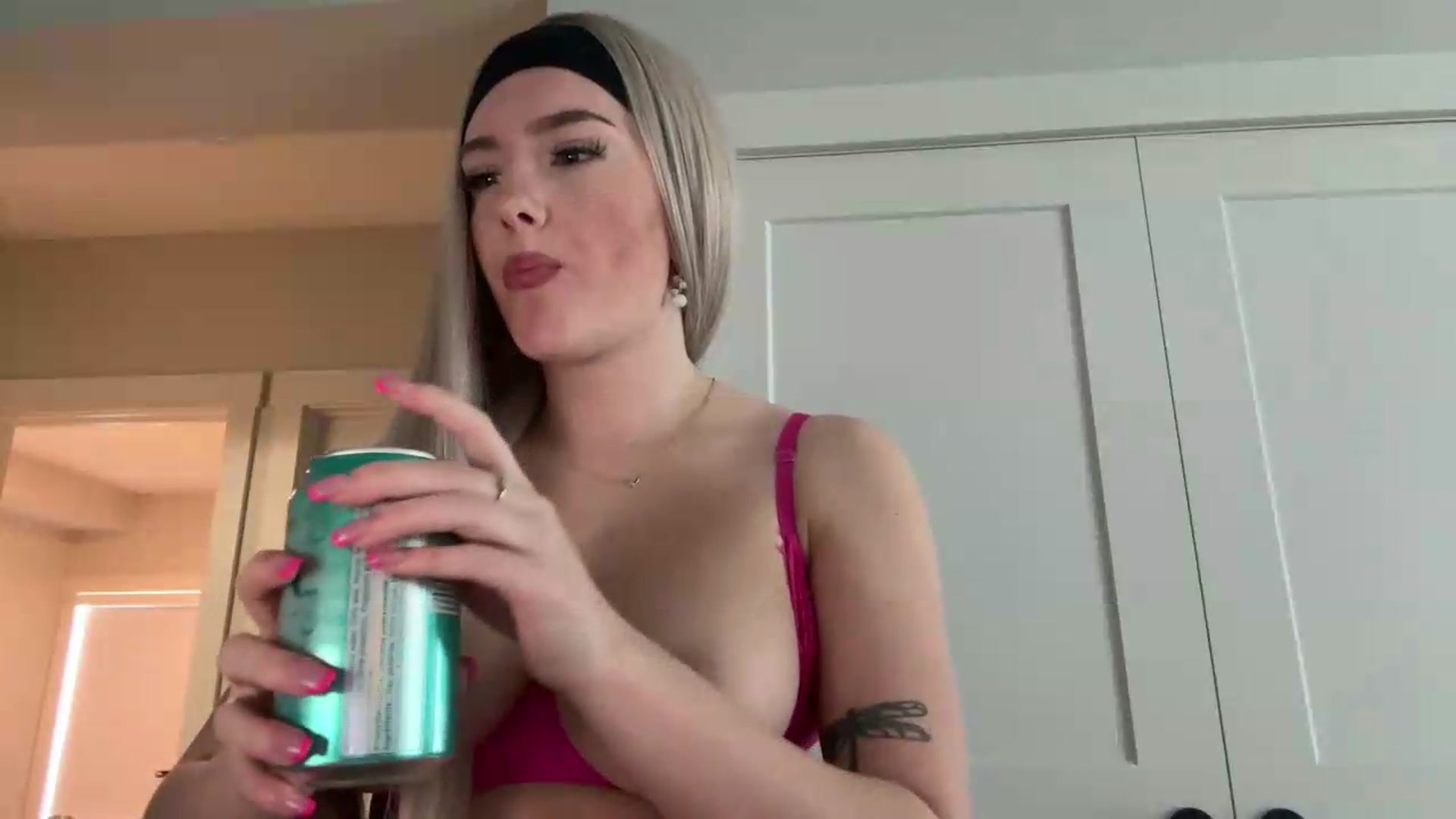 Gallery image thumbnail from Audreylane07's myfreecams stream on, 06/08/2026, 12:55 image 19 of 20