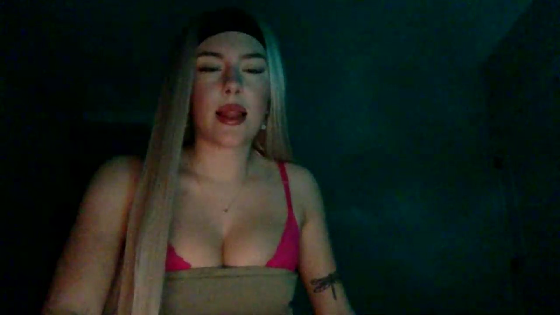 Gallery image thumbnail from Audreylane07's myfreecams stream on, 06/09/2026, 01:59 image 15 of 20