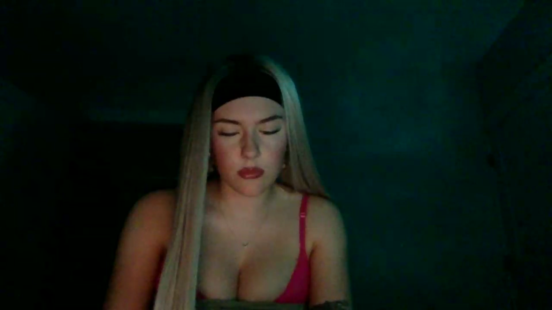 Gallery image thumbnail from Audreylane07's myfreecams stream on, 06/09/2026, 01:59 image 18 of 20