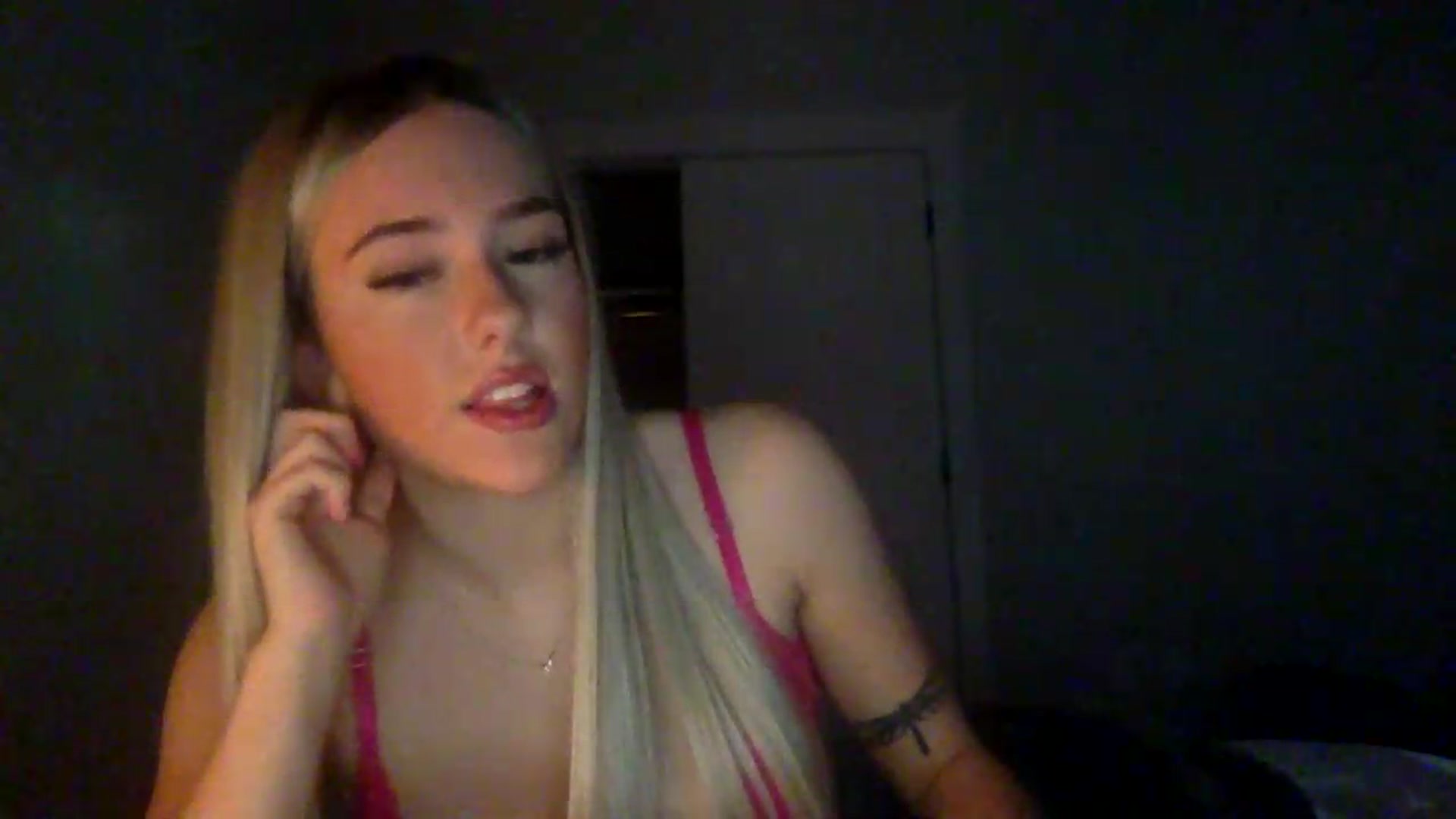 Gallery image thumbnail from Audreylane07's myfreecams stream on, 06/11/2026, 03:56 image 8 of 20