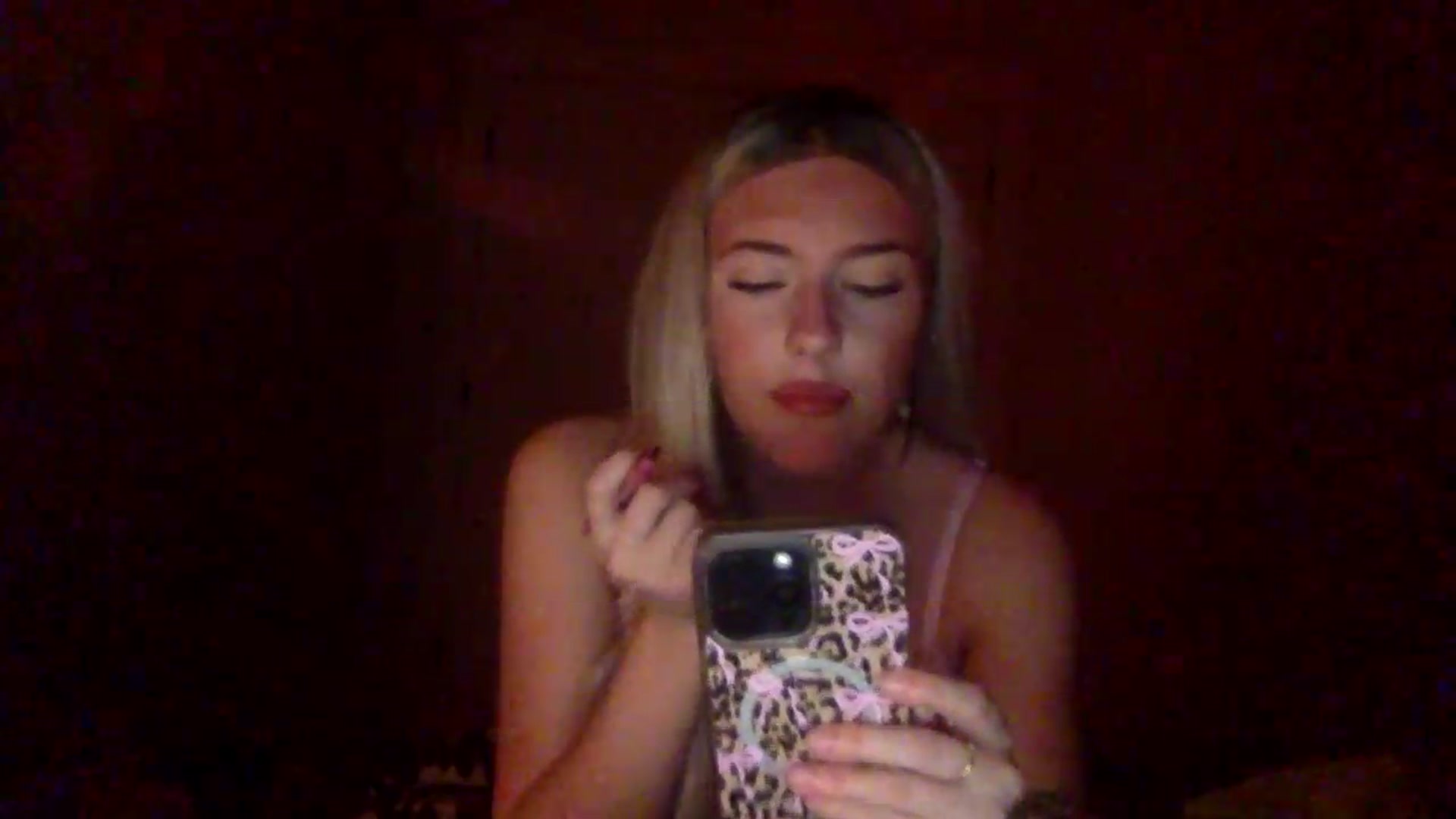 Gallery image thumbnail from Audreylane07's myfreecams stream on, 07/09/2026, 02:40 image 6 of 20