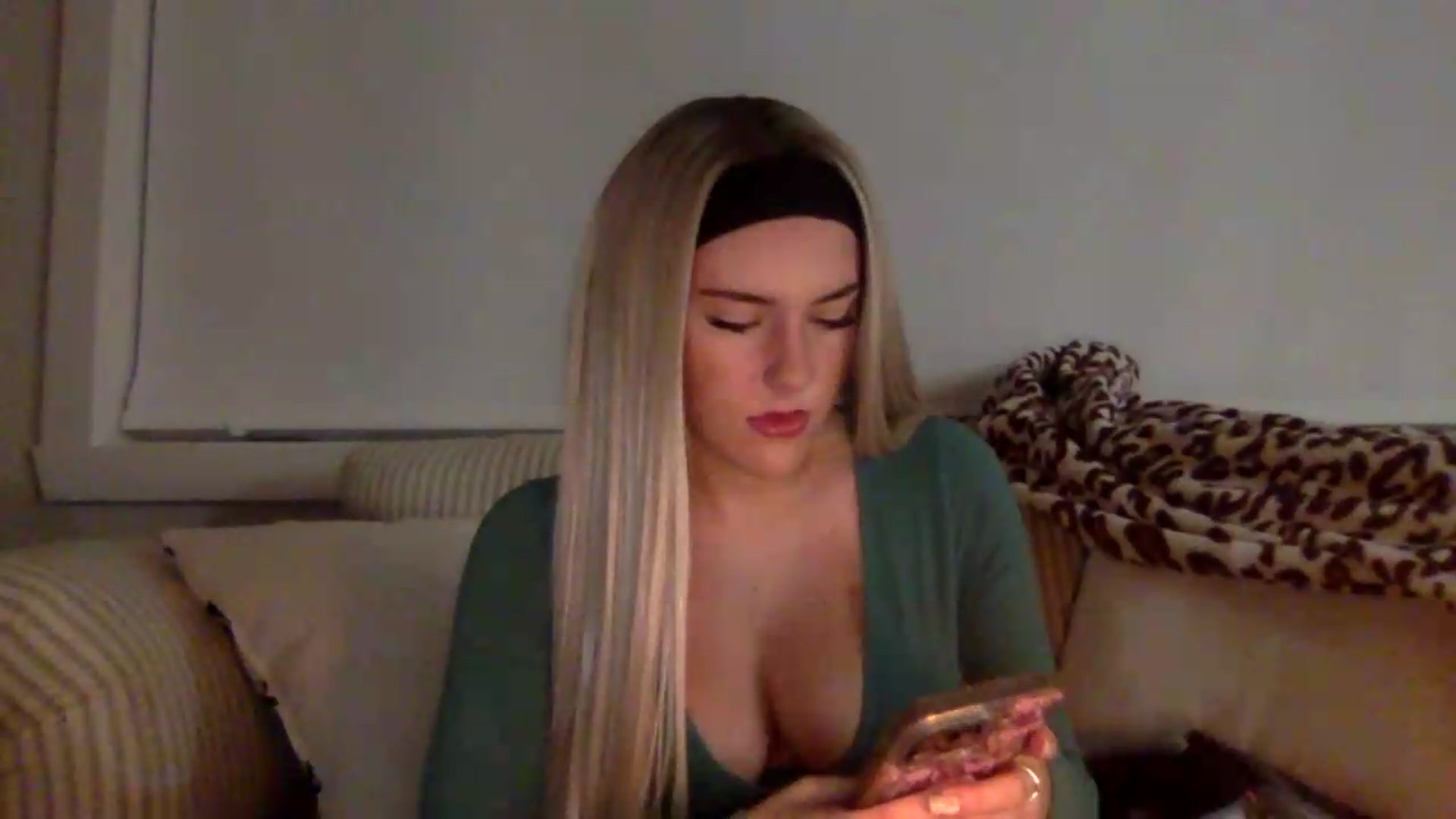 Gallery image thumbnail from Audreylane07's myfreecams stream on, 07/16/2026, 02:24 image 17 of 20