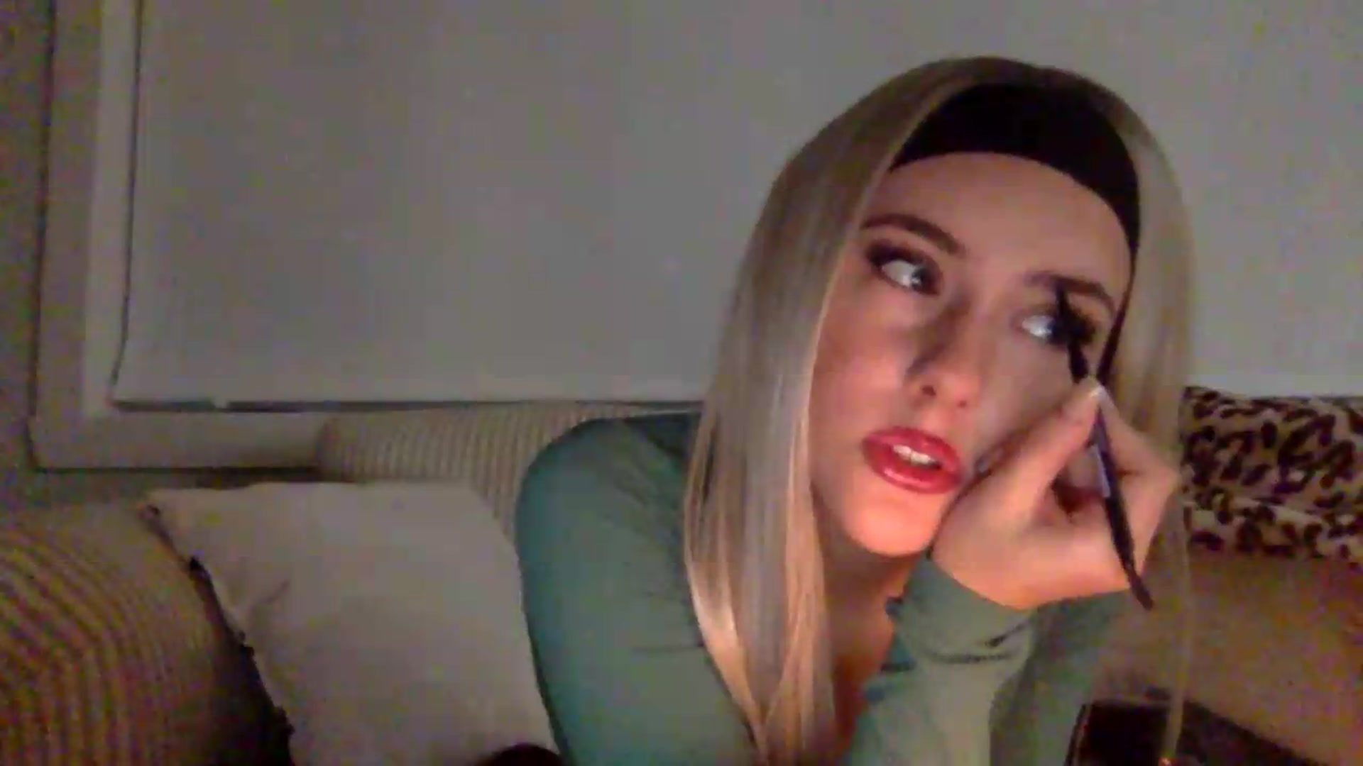 Gallery image thumbnail from Audreylane07's myfreecams stream on, 07/16/2026, 02:24 image 9 of 20