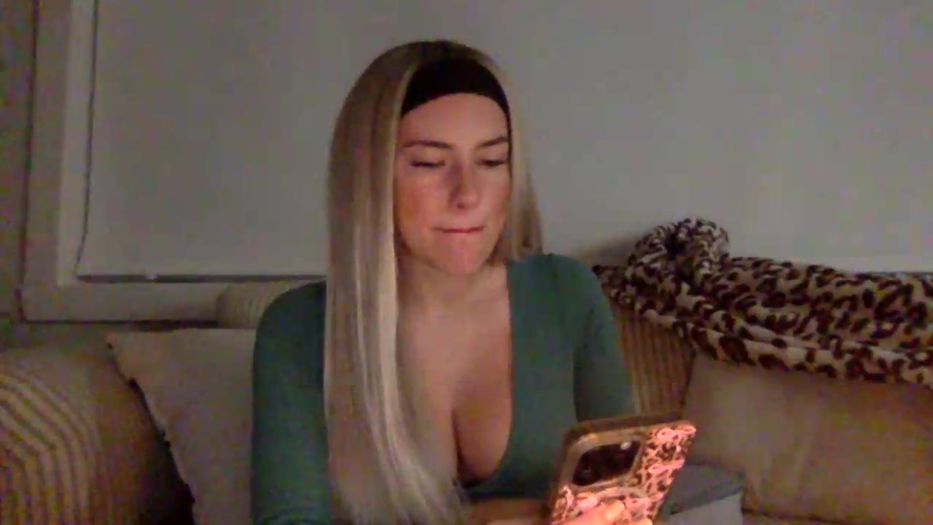 Gallery image thumbnail from Audreylane07's myfreecams stream on, 07/16/2026, 02:24 image 4 of 20
