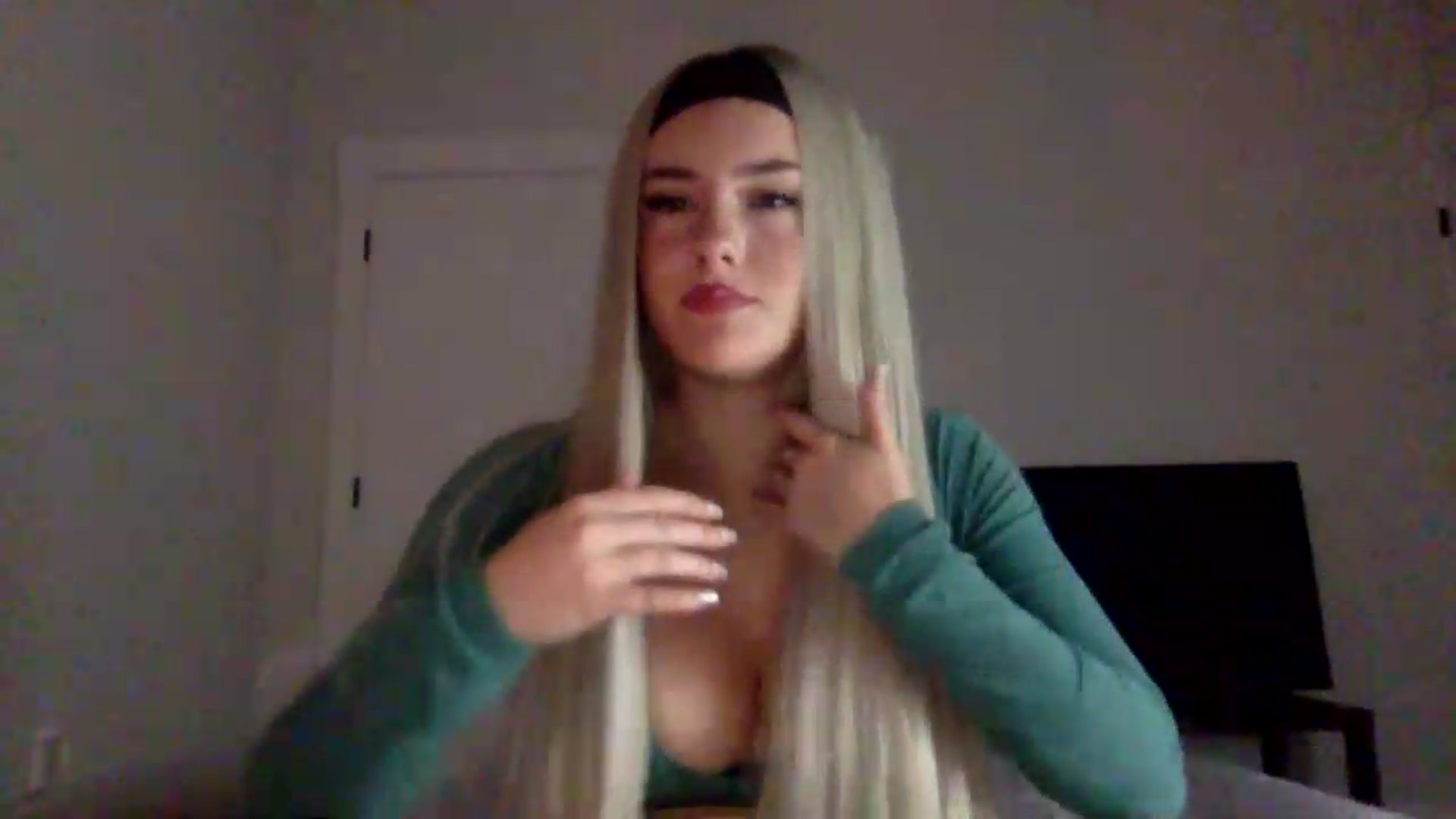 Gallery image thumbnail from Audreylane07's myfreecams stream on, 07/16/2026, 03:41 image 9 of 20