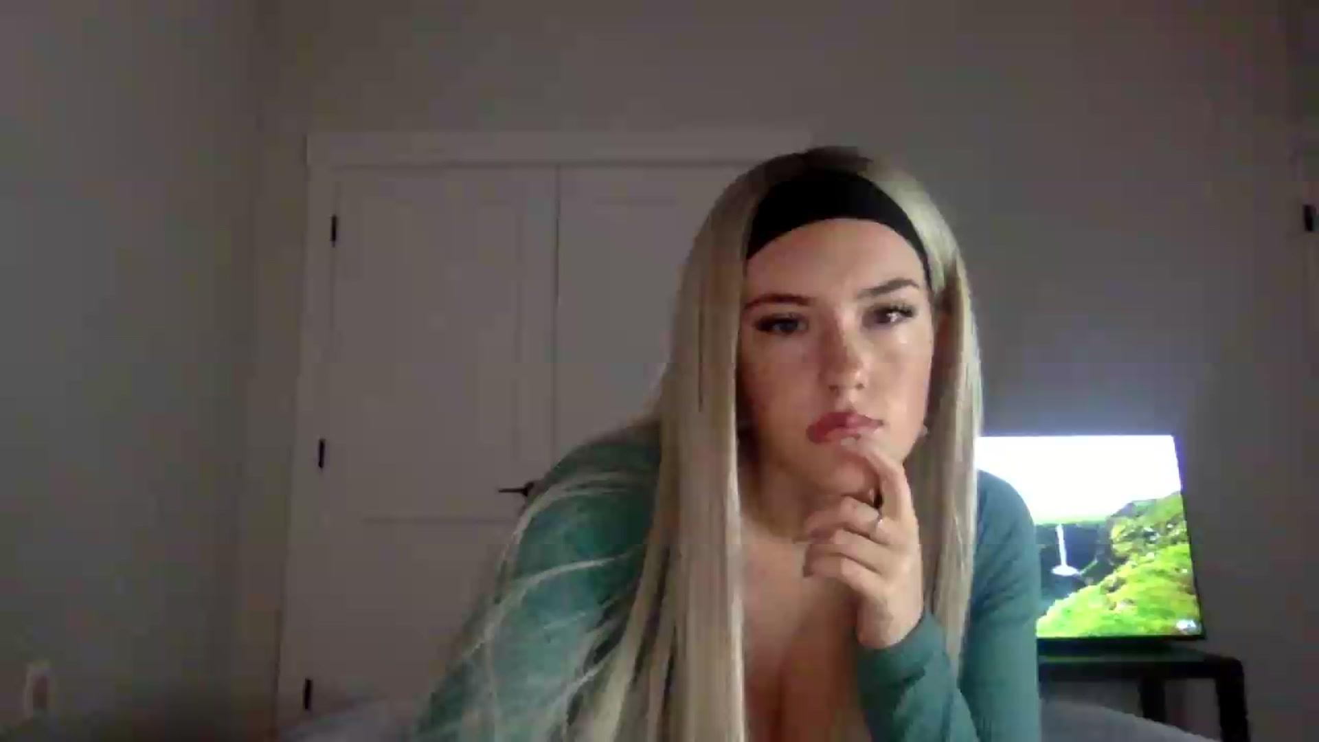 Gallery image thumbnail from Audreylane07's myfreecams stream on, 07/16/2026, 03:41 image 1 of 20