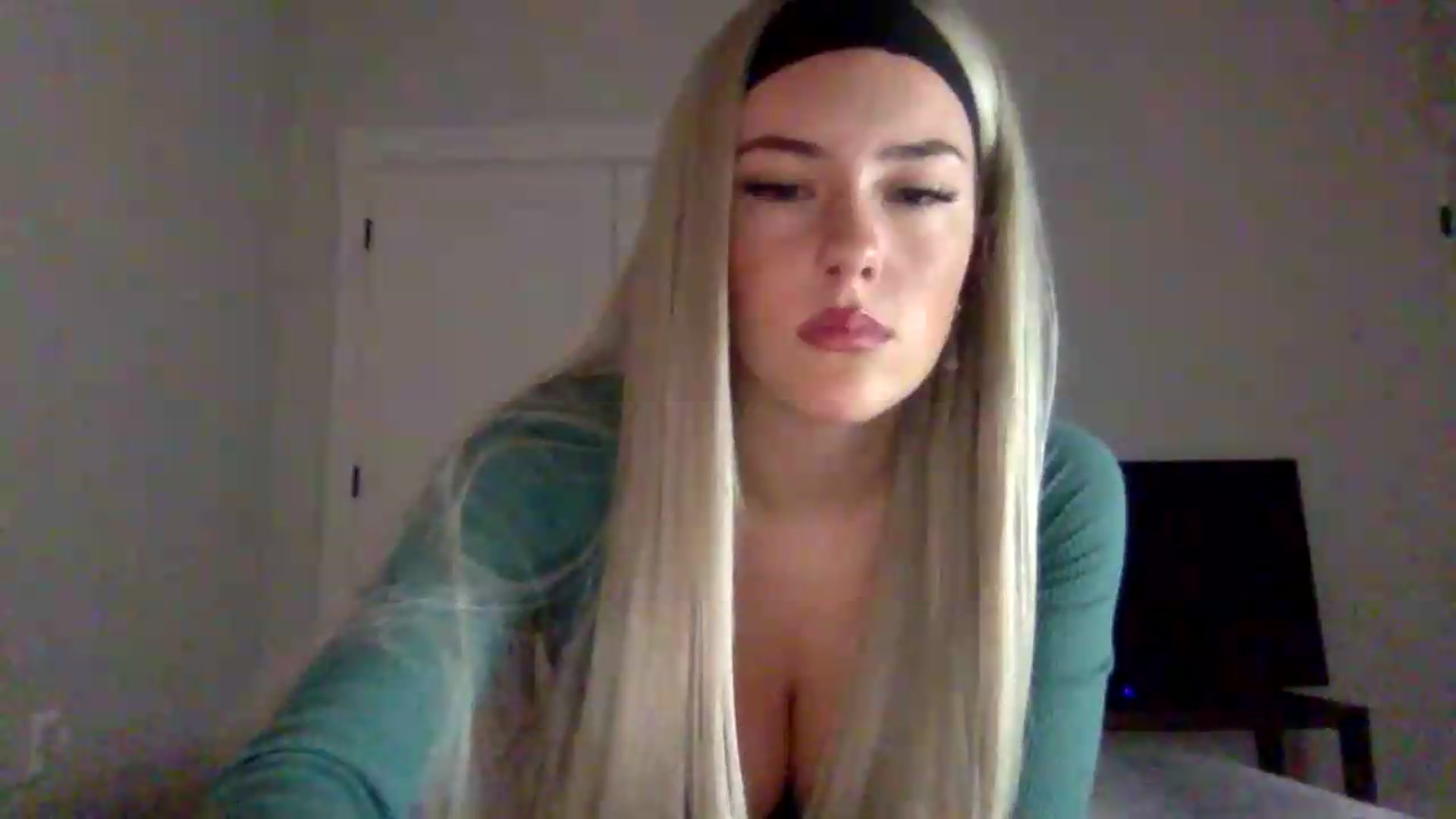 Gallery image thumbnail from Audreylane07's myfreecams stream on, 07/16/2026, 03:41 image 5 of 20