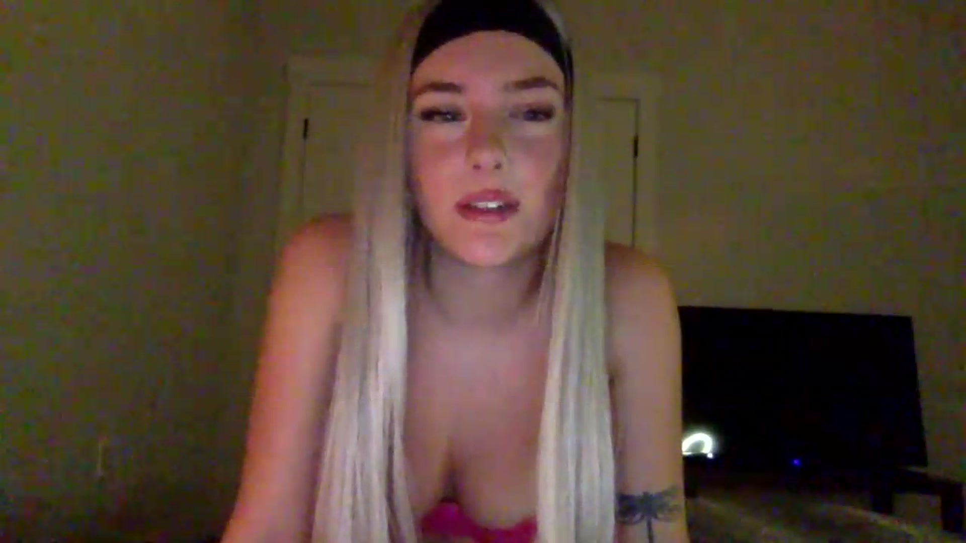 Gallery image thumbnail from Audreylane07's myfreecams stream on, 07/17/2026, 05:41 image 15 of 20