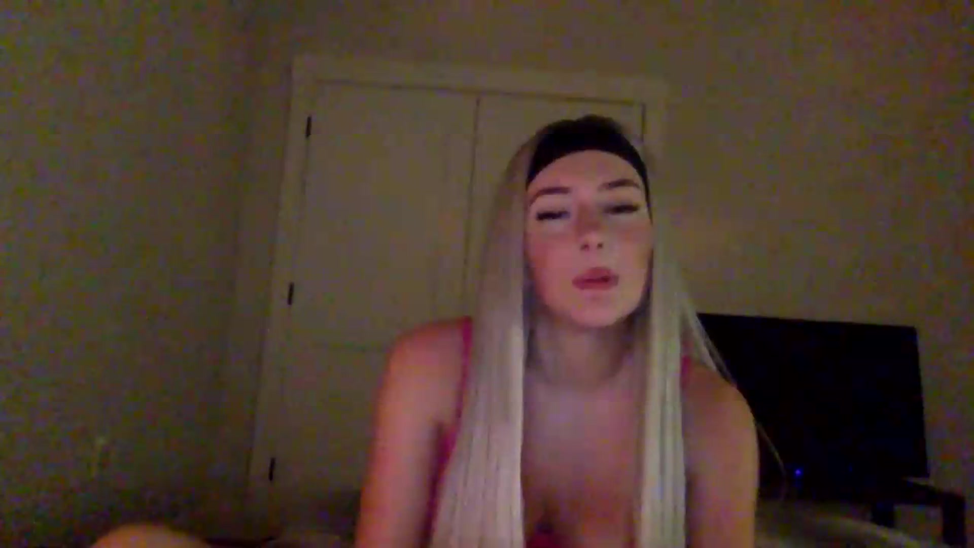 Gallery image thumbnail from Audreylane07's myfreecams stream on, 07/17/2026, 05:41 image 9 of 20