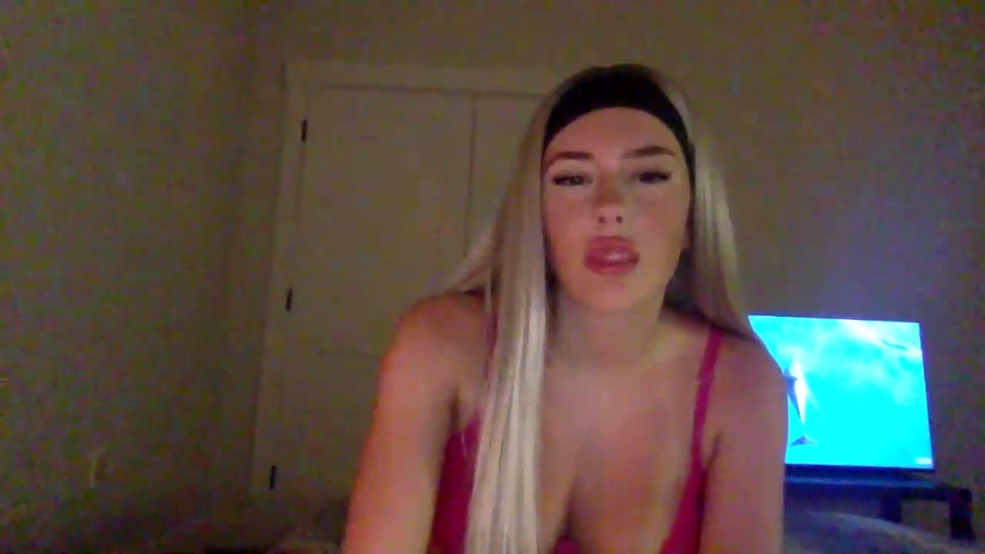 Gallery image thumbnail from Audreylane07's myfreecams stream on, 07/17/2026, 05:41 image 2 of 20