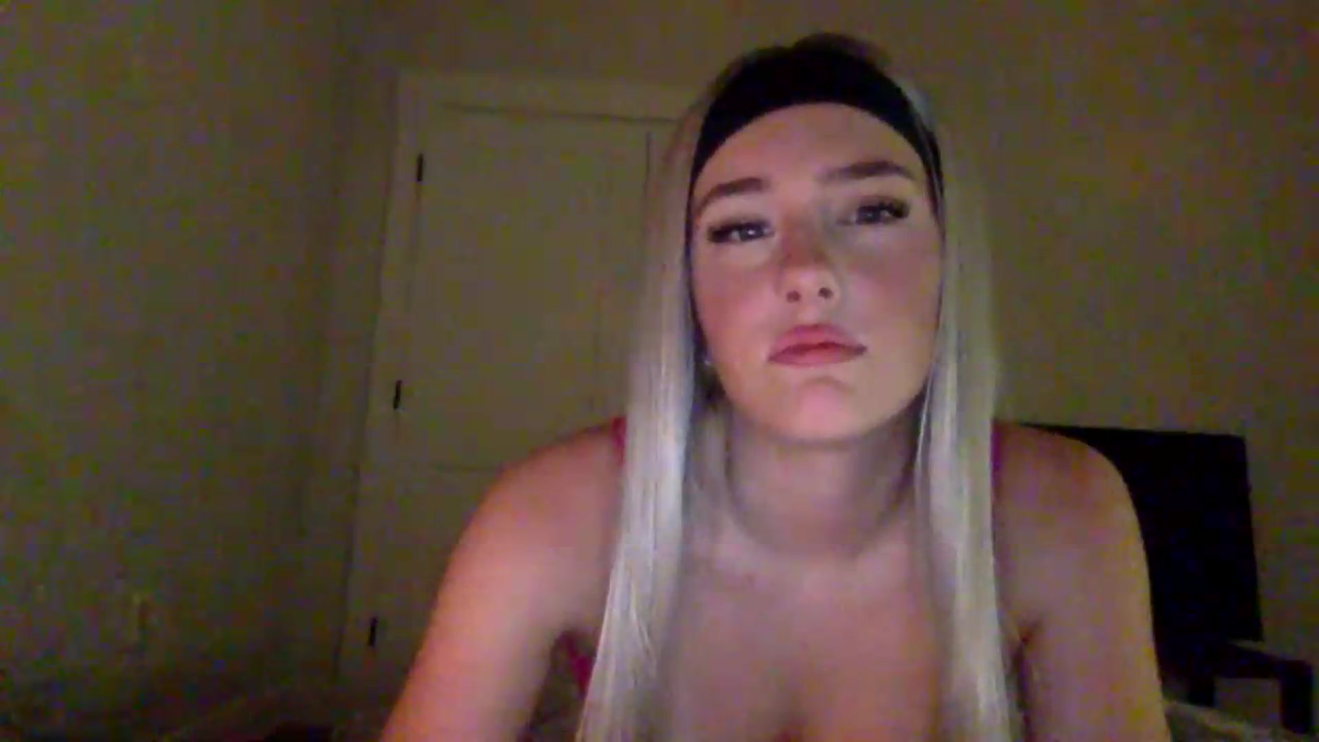 Gallery image thumbnail from Audreylane07's myfreecams stream on, 07/17/2026, 05:41 image 11 of 20